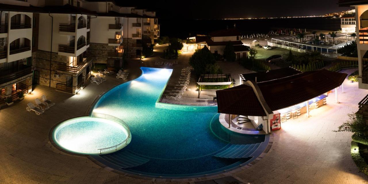 Vm Apartments Robinson Beach Pomorie Buitenkant foto